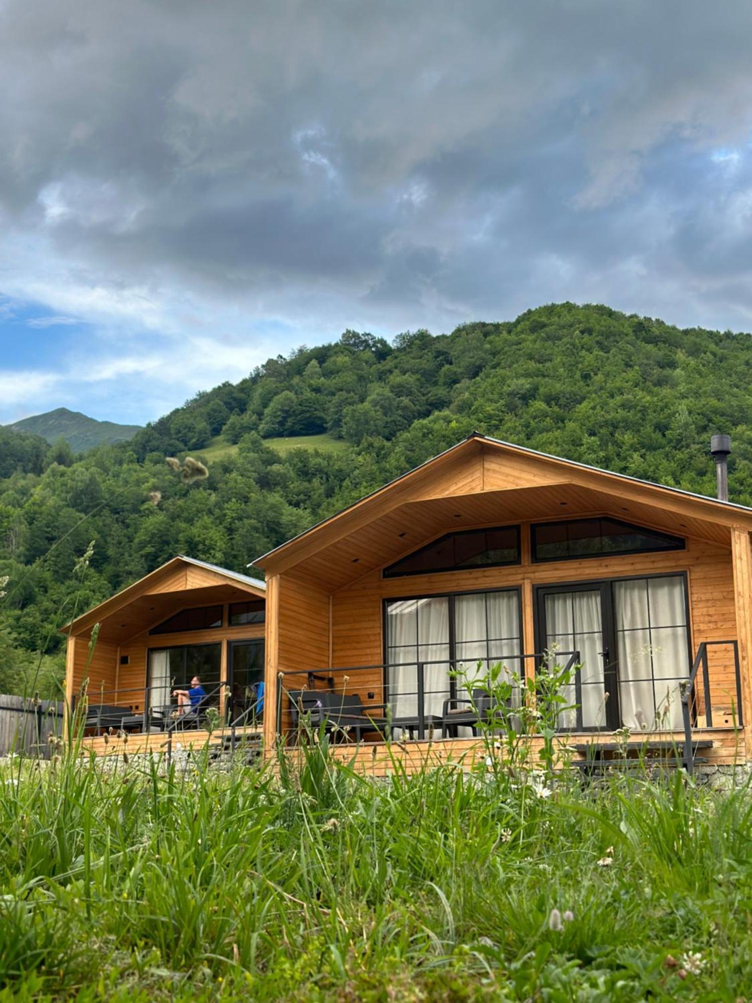 Mestia Villas Extérieur photo